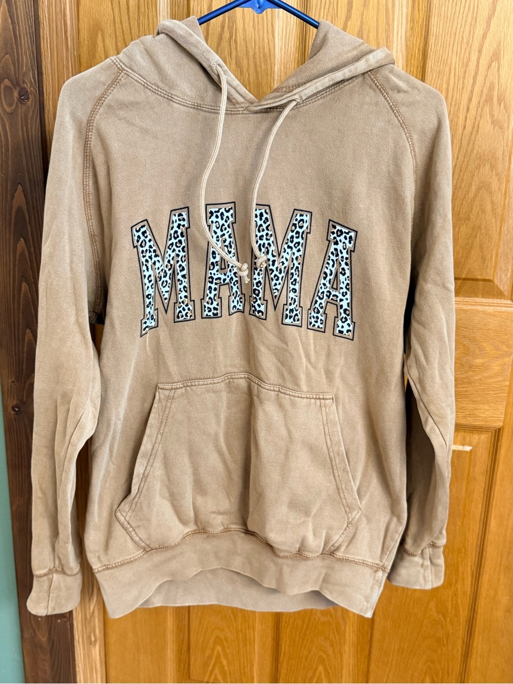 Mama Graphic Hoodie Sweatshirt - Camel
